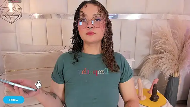 Im TaraBlack online show from 12/22/25, 04:42