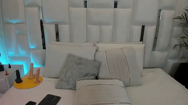 Im TaraBlack online show from 01/14/26, 03:34