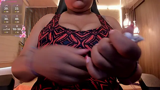 Lyra Black  online show from 01/12/26, 02:00