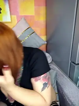 Very sly fox online show from 02/15/26, 08:49