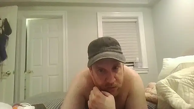 Snapshot of BeefyNcloudy chatting on 04/19/26, 12:54 BeefyNcloudy online show from 04/19/26, 12:54