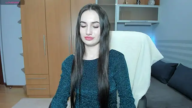 MiraaLes online show from 04/17/26, 07:39