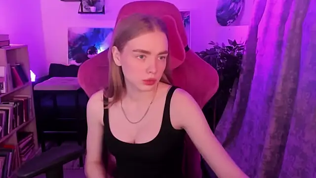 BellaHaadiid online show from 01/11/26, 11:59