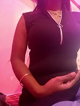 nehakapoor89 online show from 12/19/25, 09:05