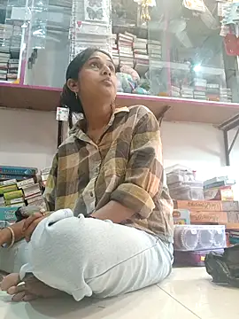 nehakapoor89 online show from 02/23/26, 09:17