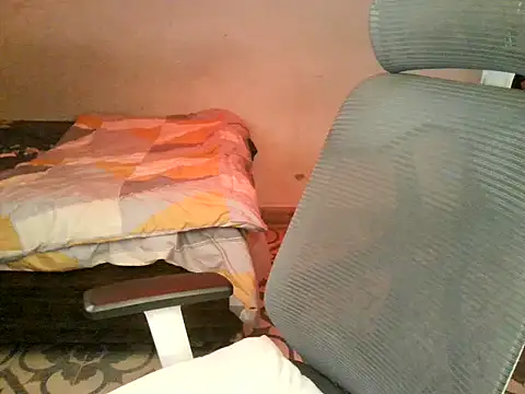 HEZALNUT online show from 12/17/25, 07:09