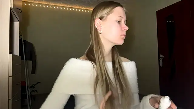 Snapshot of ZaidaSchwarten chatting on 01/12/26, 06:07 ZaidaSchwarten online show from 01/12/26, 06:07