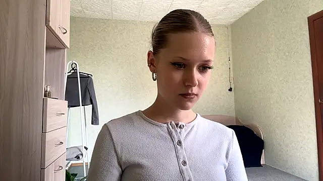 ZaidaSchwarten online show from 03/27/26, 12:16