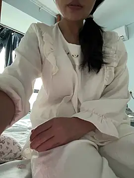 cmvoo online show from 04/28/26, 01:04