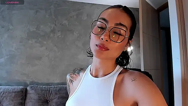 ValerieAustin online show from 11/24/25, 03:23