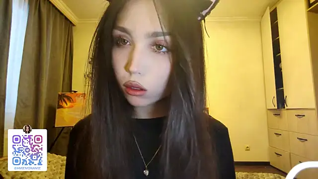 Qwami Amie online show from 01/08/26, 06:26