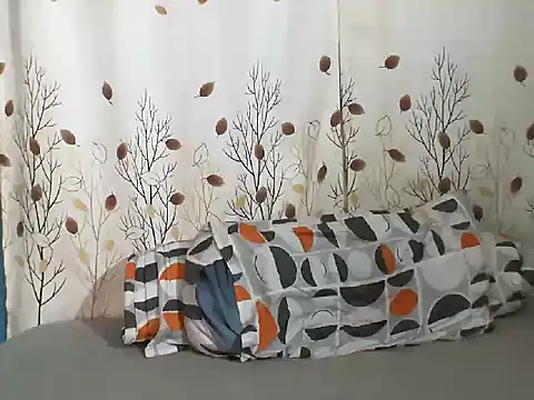 PetiteDoll 06 online show from 03/28/26, 09:47