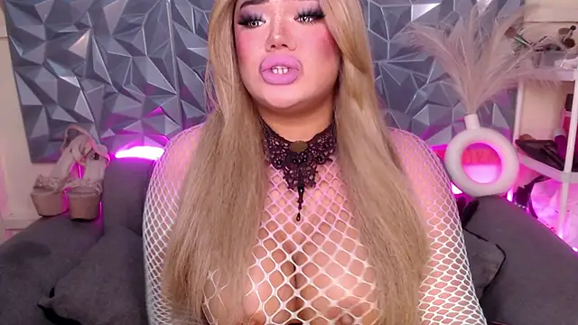 AlwaysHornyMia online show from 01/18/26, 01:48