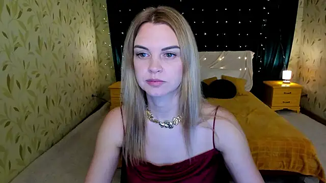 Snapshot of LunaFlinn chatting on 02/11/26, 04:39 LunaFlinn online show from 02/11/26, 04:39