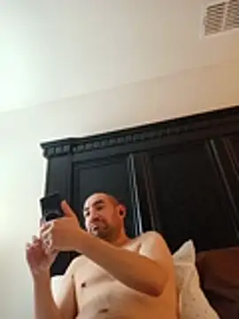 Snapshot of Brandon_Lee83@xh chatting on 02/07/26, 07:56 Brandon Lee83xh online show from 02/07/26, 07:56