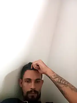 leobct555 online show from 12/17/25, 08:37