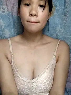 Snapshot of mit0-77 chatting on 12/18/25, 05:35 mit0-77 online show from 12/18/25, 05:35