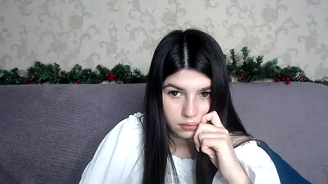 KisaModel online show from 12/16/25, 09:14