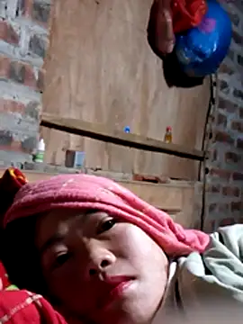 Snapshot of yana-zz chatting on 12/21/25, 08:38 yana-zz online show from 12/21/25, 08:38