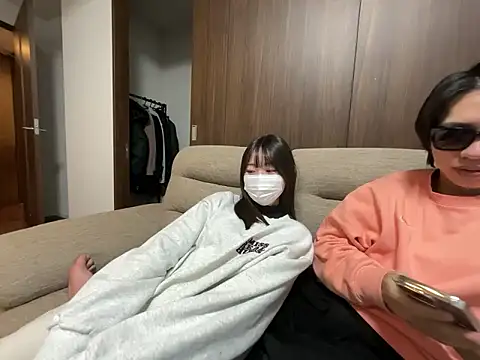 Snapshot of Gokujyo-Namanaka chatting on 01/09/26, 11:02 Gokujyo-Namanaka online show from 01/09/26, 11:02