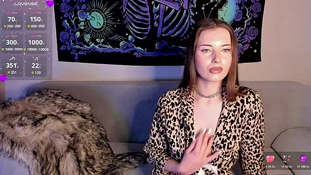 XxxCosmicBitch online show from 12/17/25, 07:58