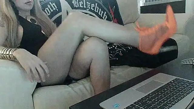 Sandro7879 online show from 02/13/26, 07:54