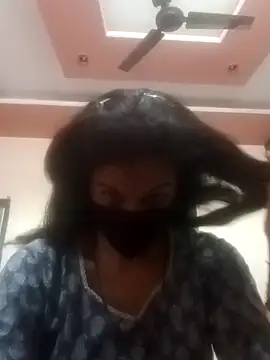 Snapshot of harshita01 chatting on 02/15/26, 08:24 harshita01 online show from 02/15/26, 08:24