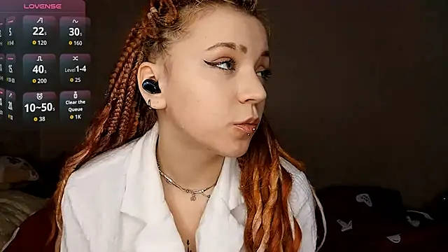 NoMoreCIothes online show from 01/10/26, 09:55