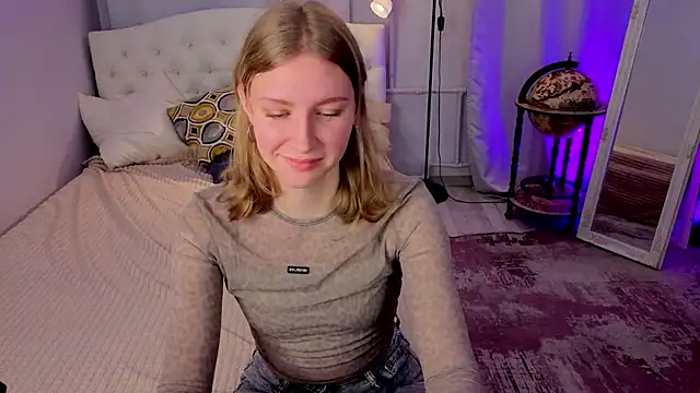 Snapshot of AsyaLumi chatting on 01/13/26, 06:08 AsyaLumi online show from 01/13/26, 06:08