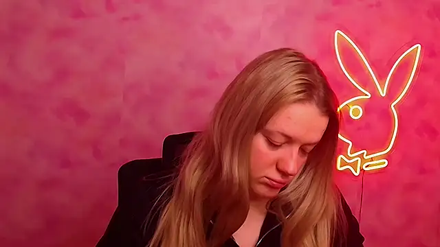 Samantha Gloww online show from 12/15/25, 07:12