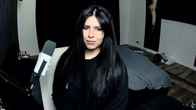 Snapshot of Nicole_Pars chatting on 03/01/26, 04:42 Nicole Pars online show from 03/01/26, 04:42