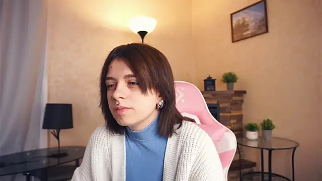 IleanaPishko online show from 12/22/25, 08:00