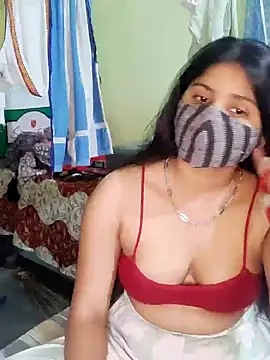 Snapshot of Cuple_masti72 chatting on 04/07/26, 04:02 Cuple masti72 online show from 04/07/26, 04:02