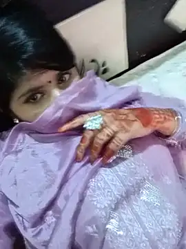 Snapshot of Cuple_masti72 chatting on 05/28/26, 06:10 Cuple masti72 online show from 05/28/26, 06:10