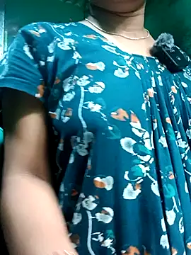 Snapshot of Cuple_masti72 chatting on 07/01/26, 03:52 Cuple masti72 online show from 07/01/26, 03:52