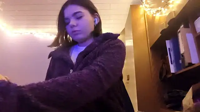 Mona Slearys online show from 01/13/26, 11:10