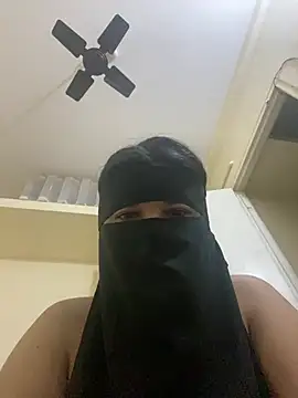 sara   fun online show from 02/13/26, 07:10