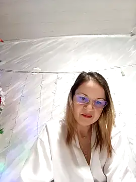 NikkyNatural online show from 12/17/25, 05:41