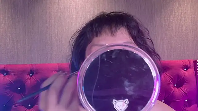 Shelly bat online show from 07/08/26, 10:36