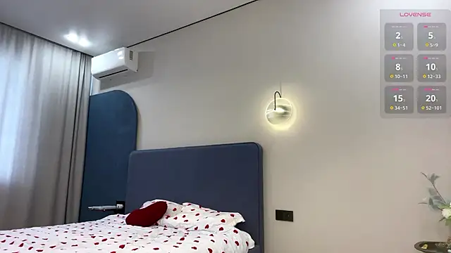 SepiahLune online show from 02/26/26, 08:13