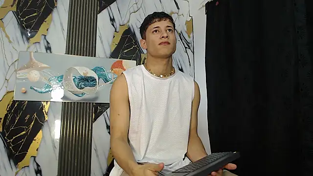 YOUNG GUYS1 online show from 03/13/26, 07:37