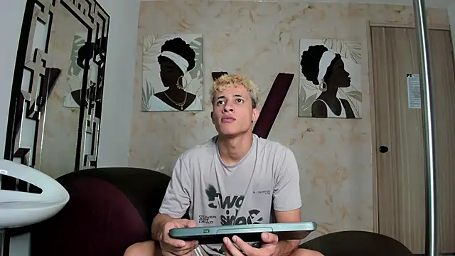 YOUNG GUYS1 online show from 04/13/26, 07:14