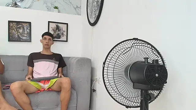 Snapshot of SWEET_RABBIT1 chatting on 12/19/25, 07:21 SWEET RABBIT1 online show from 12/19/25, 07:21