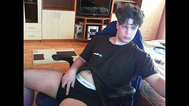 GymGuy0505 online show from 02/02/26, 09:19