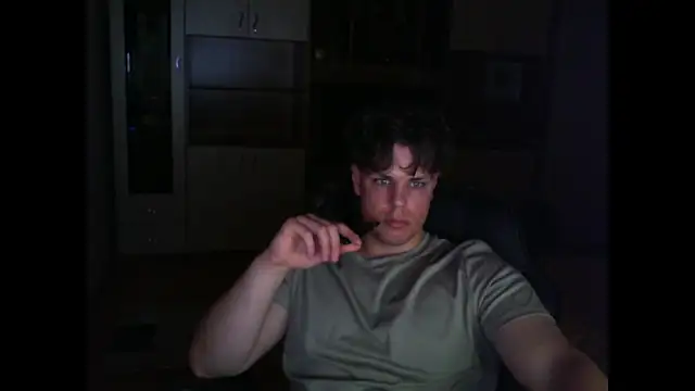 GymGuy0505 online show from 05/01/26, 11:53