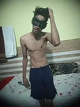 xoupleaura online show from 04/23/26, 07:52