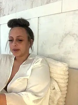 Welsh Maya221x online show from 01/12/26, 11:37