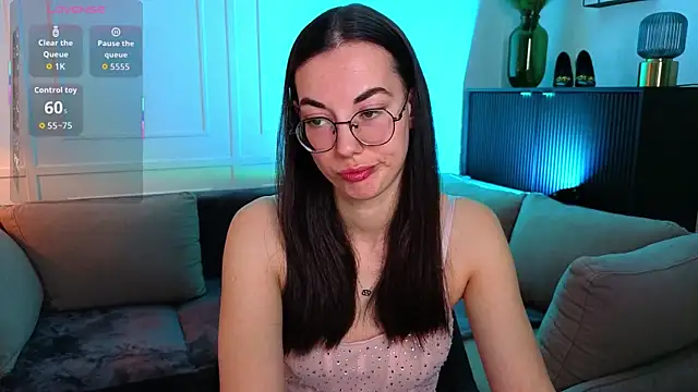 EmmaJacson online show from 12/17/25, 04:02