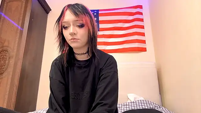 Shine Luna online show from 02/03/26, 08:25