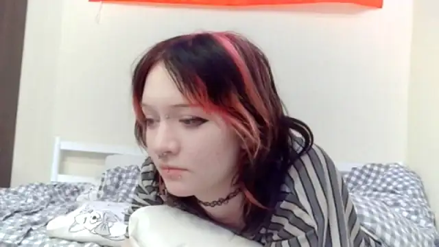 Shine Luna online show from 02/11/26, 05:07